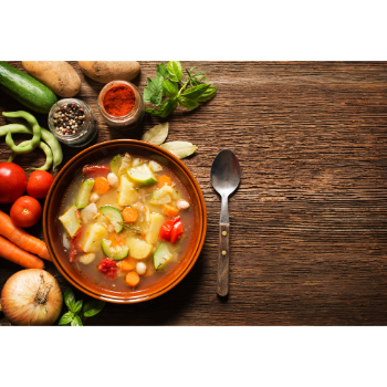 Zöldségleves szegedi fűszerpaprika-őrlemény hozzáadásával