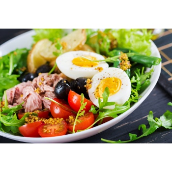 Saláta extraszűz olívaolajban érlelt tonhallal