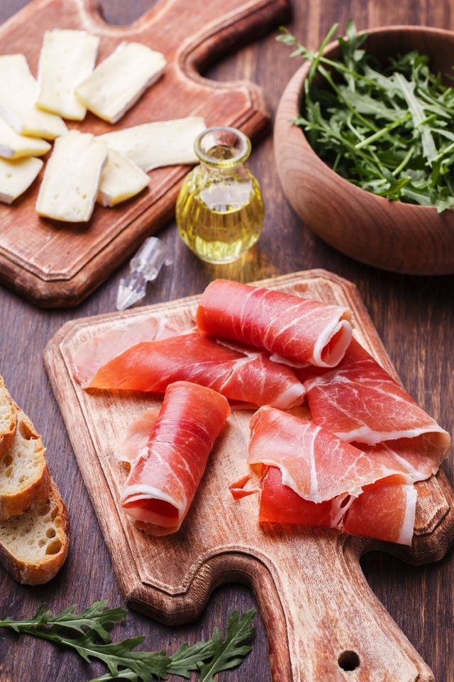 Picual fajta olívaolaj sajtok, sonkák és előételek ízesítésére